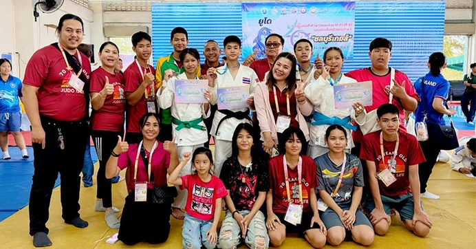 จากแรงศรัทธาในกีฬา สู่การสร้างโอกาสที่ยิ่งใหญ่ให้เด็ก ๆ เรื่องราวของ “อาจารย์ยงยุทธ คงเมือง” ผู้ก่อตั้งมูลนิธิกระต่ายหมายจันทร์