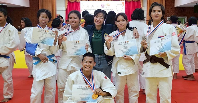 จากแรงศรัทธาในกีฬา สู่การสร้างโอกาสที่ยิ่งใหญ่ให้เด็ก ๆ เรื่องราวของ “อาจารย์ยงยุทธ คงเมือง” ผู้ก่อตั้งมูลนิธิกระต่ายหมายจันทร์